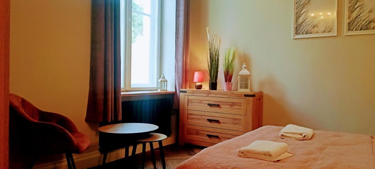 Drzewna Apartamenty - Wroclawska เจโลนากูรา ภายนอก รูปภาพ