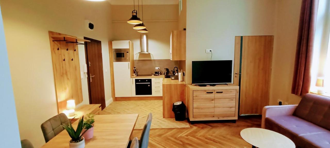 Drzewna Apartamenty - Wroclawska เจโลนากูรา ภายนอก รูปภาพ