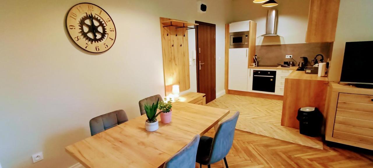 Drzewna Apartamenty - Wroclawska เจโลนากูรา ภายนอก รูปภาพ