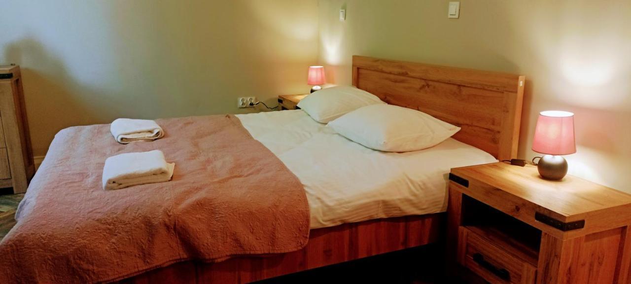 Drzewna Apartamenty - Wroclawska เจโลนากูรา ภายนอก รูปภาพ
