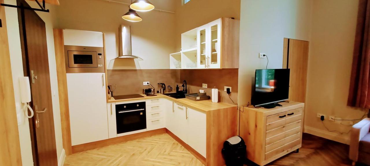 Drzewna Apartamenty - Wroclawska เจโลนากูรา ภายนอก รูปภาพ