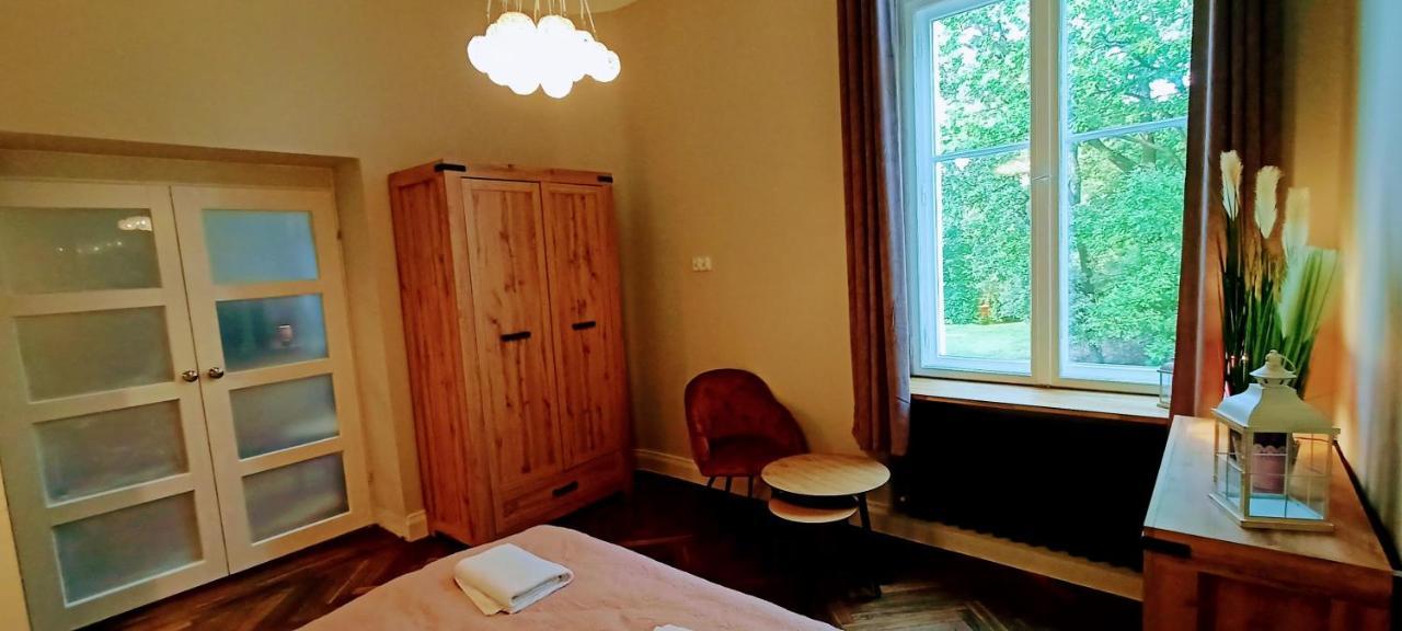 Drzewna Apartamenty - Wroclawska เจโลนากูรา ภายนอก รูปภาพ